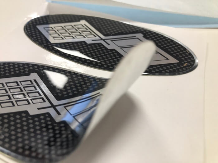 SERIG - impression étiquette adhésive doming 02