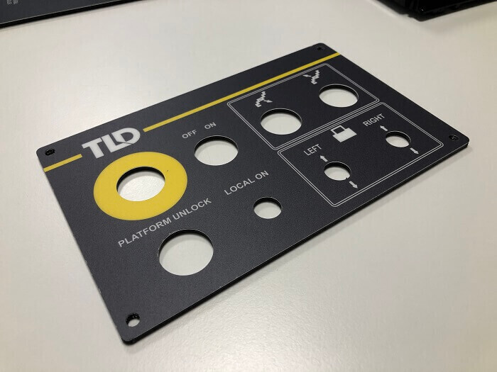 SERIG - impression Face avant rigide avec usinage 03